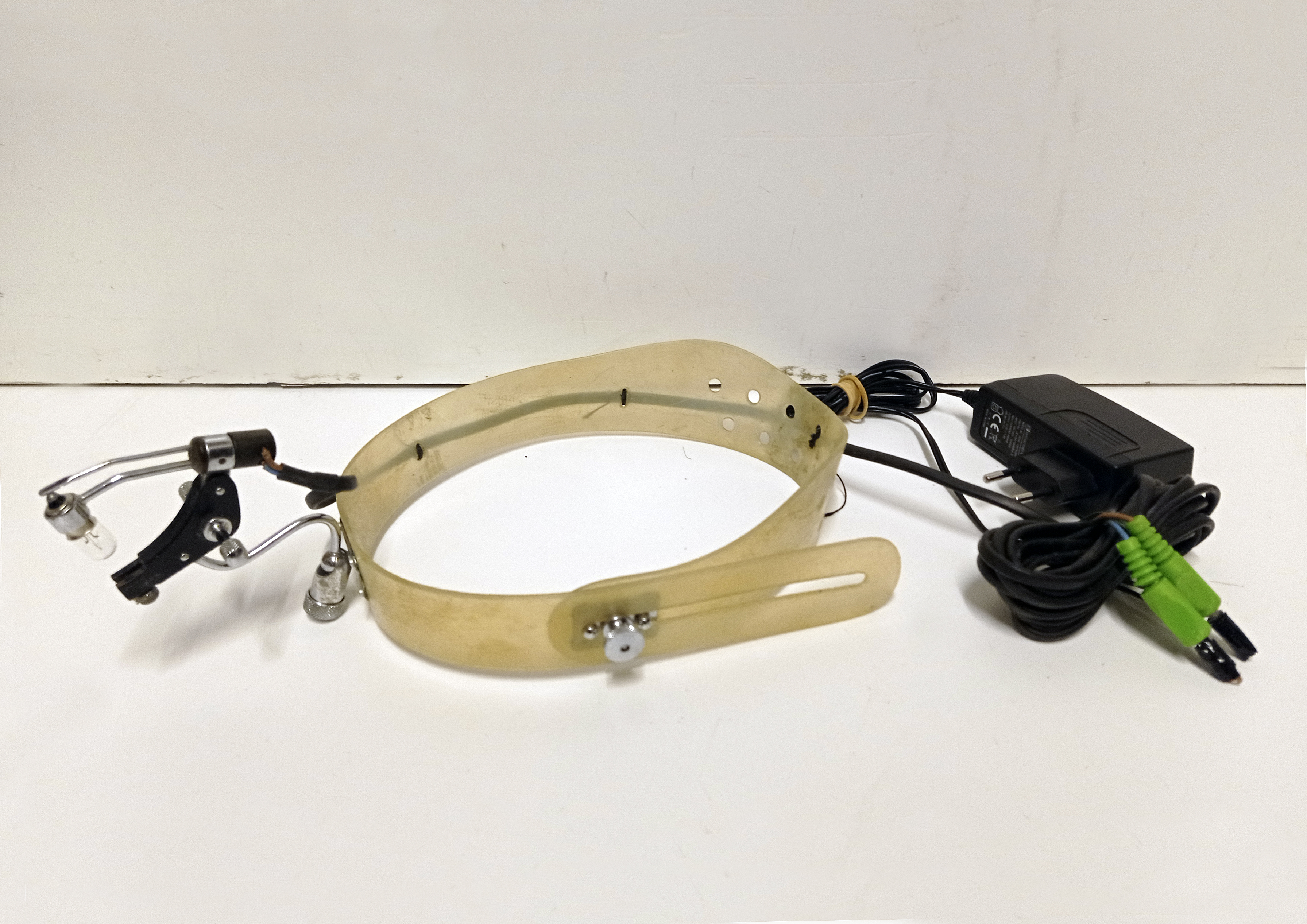 luz frontal medico 1 funciona 1u.